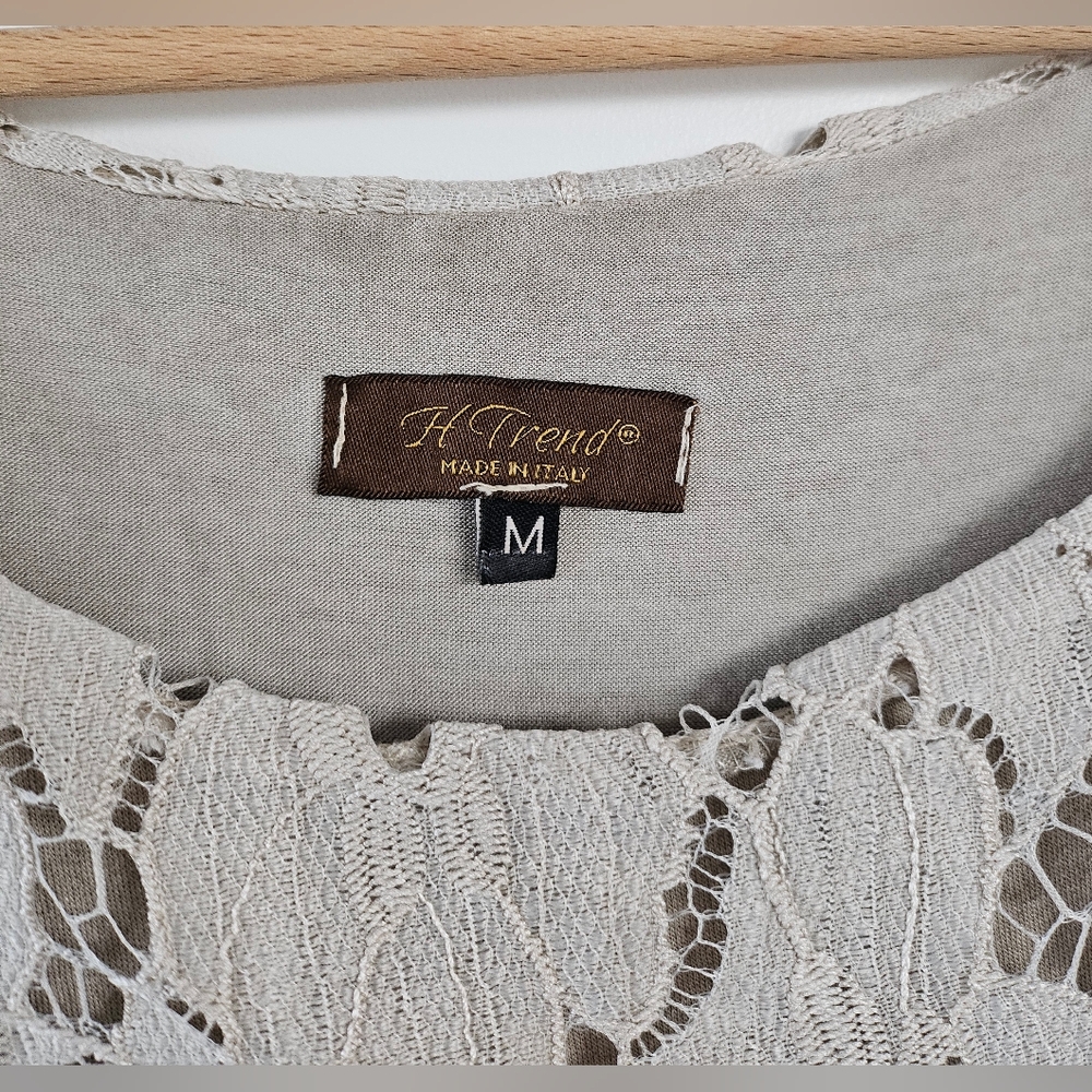 H Trend Italy 100% Silk Blouse Womens Medium Gray Whimsical Lace Floral Flowy - Picture 5 of 13
